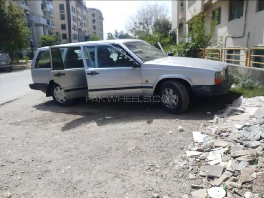 Volvo V40 1988 for Sale in Abbottabad Image-1