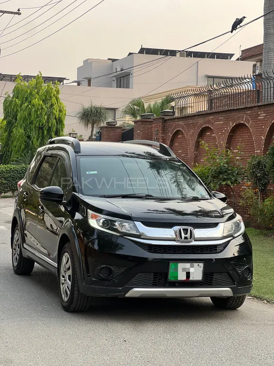Honda BR-V 2019 for Sale in Lahore Image-1