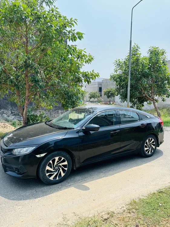 Honda Civic 2017 for Sale in Lahore Image-1