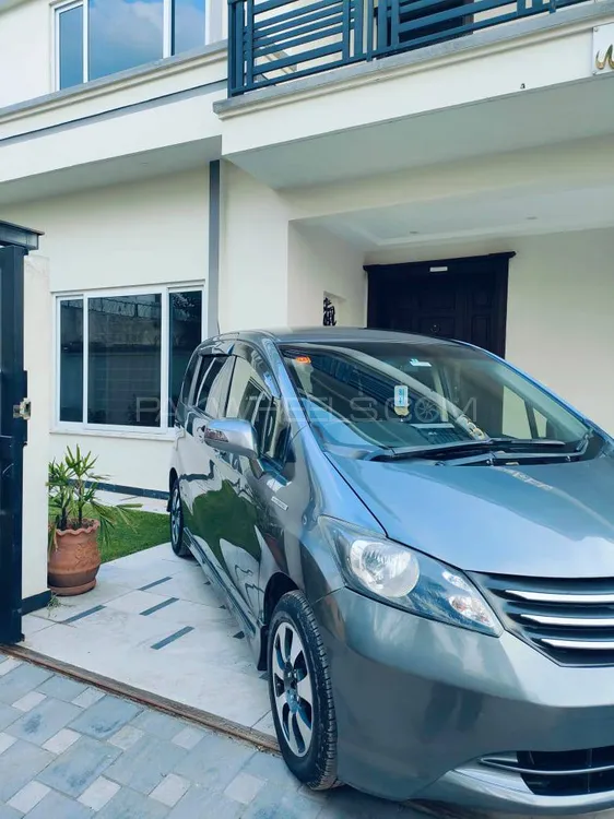 Honda Freed 2012 for Sale in Islamabad Image-1
