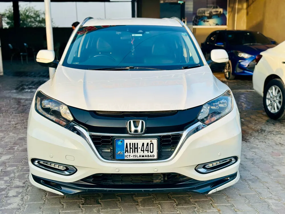 Honda Vezel 2016 for Sale in Peshawar Image-1