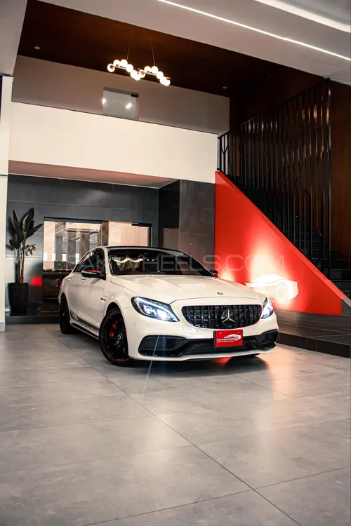 Mercedes Benz C Class 2016 for Sale in Islamabad Image-1