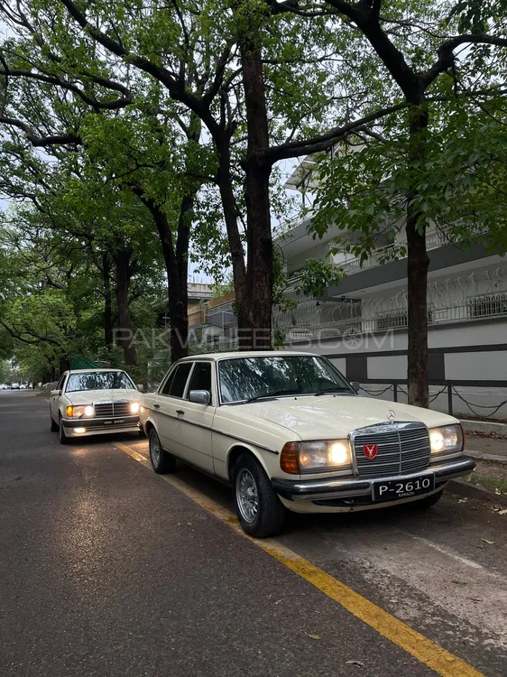 Mercedes Benz E Class 1980 for Sale in Islamabad Image-1