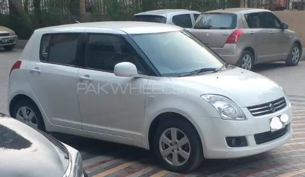 Suzuki Swift 2021 for Sale in Karachi Image-1
