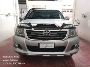 Toyota Hilux Vigo Champ G 2015 for Sale