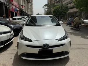 Toyota Prius S Touring Selection 2020 for Sale