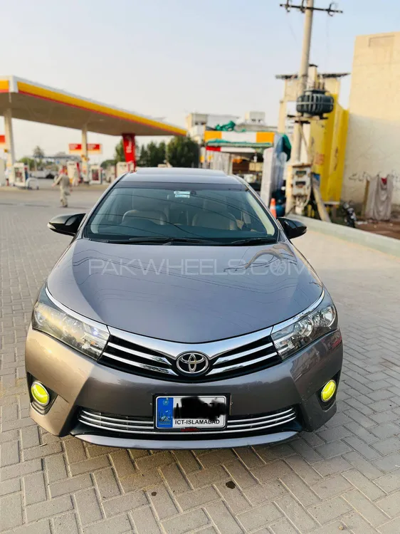 Toyota Corolla 2016 for Sale in Multan Image-1