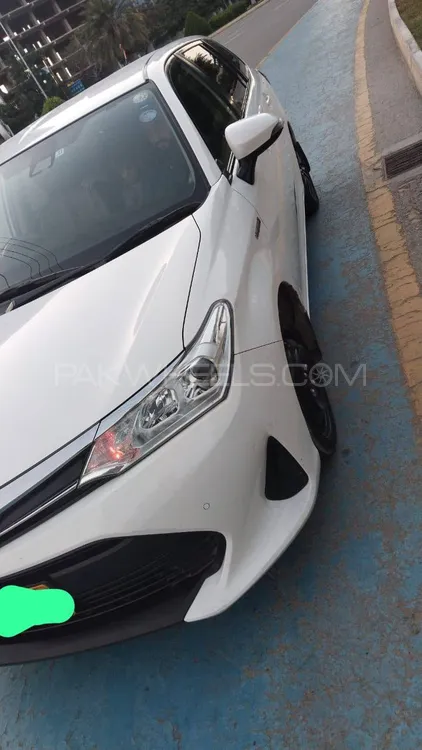 Toyota Corolla Fielder 2017 for Sale in Karachi Image-1