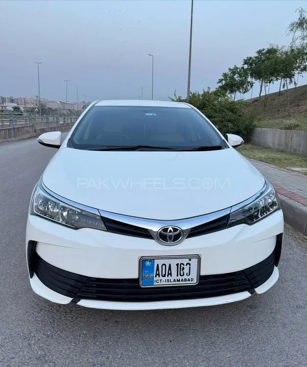 Toyota Corolla 2020 for Sale in Islamabad Image-1