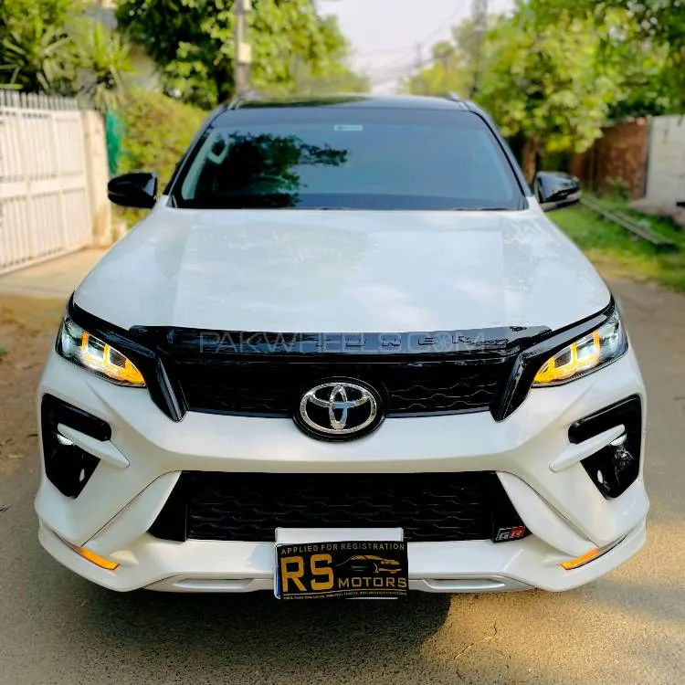 Toyota Fortuner 2019 for Sale in Lahore Image-1