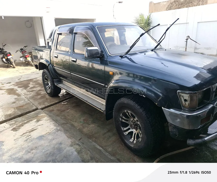 Toyota Hilux 1996 for Sale in Dera ismail khan Image-1