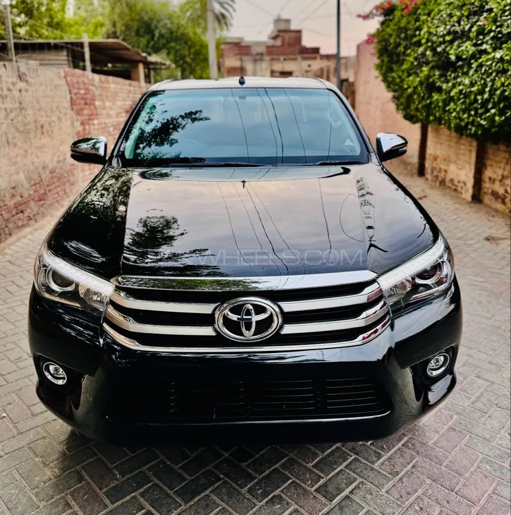 Toyota Hilux 2020 for Sale in Multan Image-1
