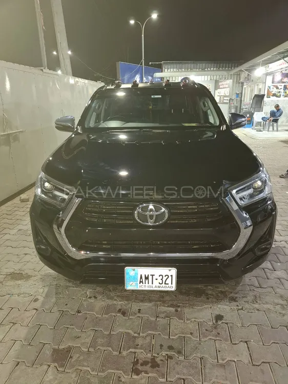 Toyota Hilux 2021 for Sale in Sialkot Image-1