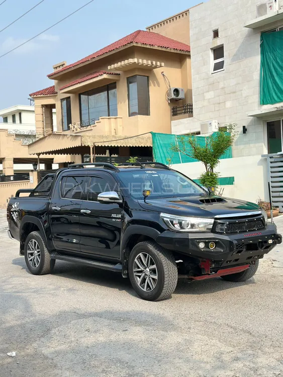 Toyota Hilux 2017 for Sale in Islamabad Image-1