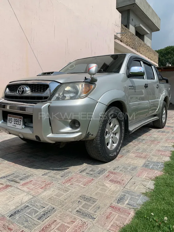Toyota Hilux 2005 for Sale in Mansehra Image-1