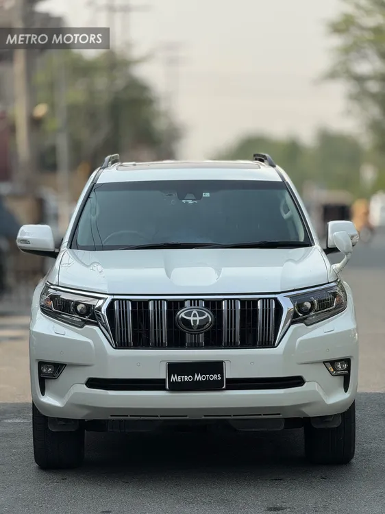 Toyota Prado 2018 for Sale in Lahore Image-1