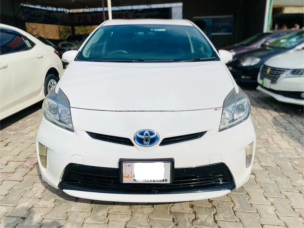 Toyota Prius 2014 for Sale in Peshawar Image-1