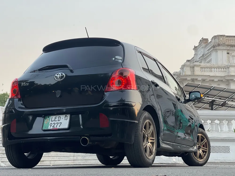 Toyota Vitz 2009 for Sale in Lahore Image-1