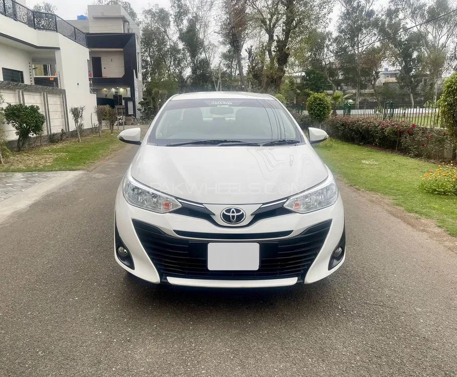 Toyota Yaris Sedan 2021 for Sale in Lahore Image-1