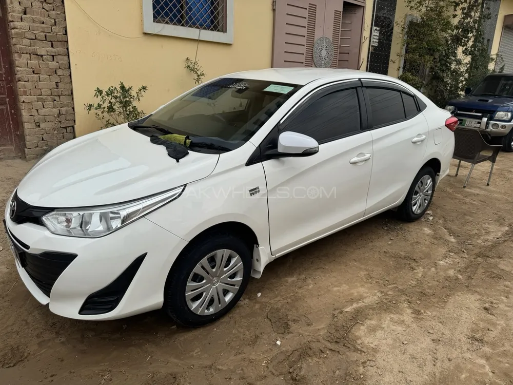 Toyota Yaris Sedan 2021 for Sale in Lahore Image-1