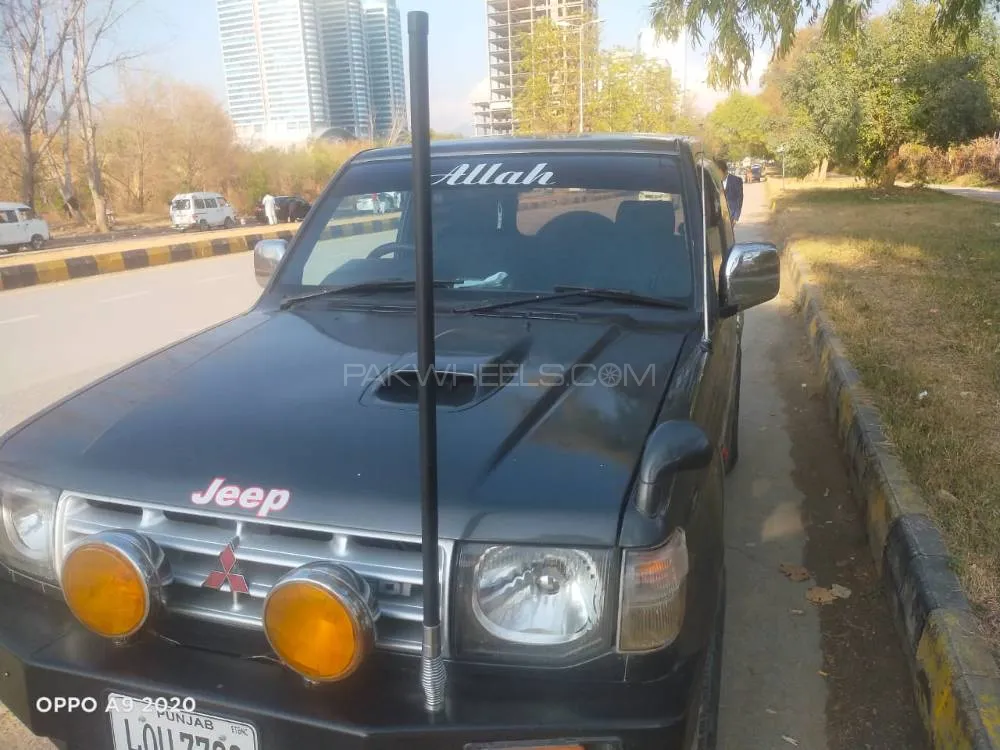 مٹسوبیشی پجیرو 1992 for Sale in اسلام آباد Image-1