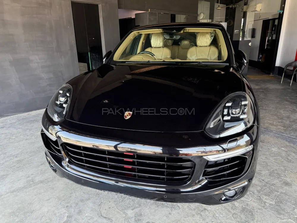 پورشے کائین 2017 for Sale in لاہور Image-1