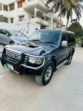 Mitsubishi Pajero Exceed Automatic 2.8D 1995 for Sale
