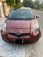 Toyota Vitz iLL 1.0 2010 for Sale