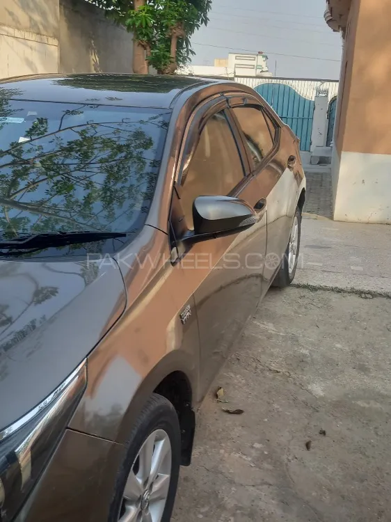 Toyota Corolla 2015 for Sale in Sarai alamgir Image-1
