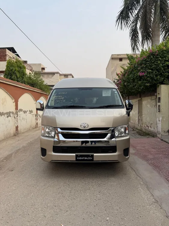 Toyota Hiace 2023 for Sale in Multan Image-1