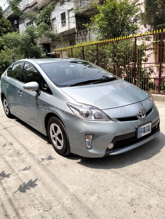Toyota Prius 2014 for Sale in Islamabad Image-1