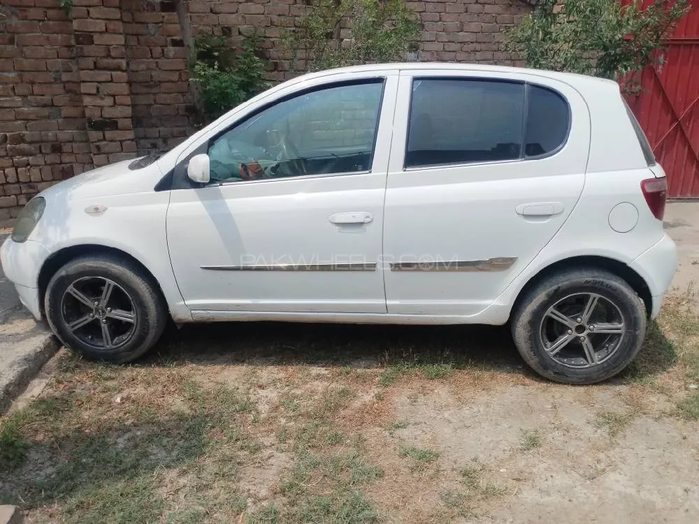 Toyota Vitz 1999 for Sale in Nowshera Image-1