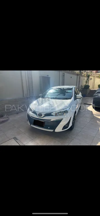Toyota Yaris Sedan 2021 for Sale in Karachi Image-1