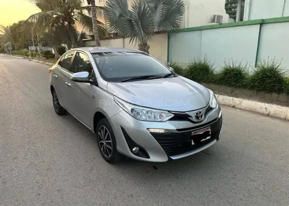 ٹویوٹا یارس سیڈان 2023 for Sale in کراچی Image-1