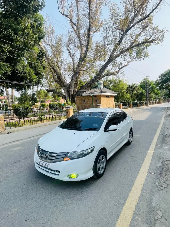 Honda City 2010 for Sale in Peshawar Image-1