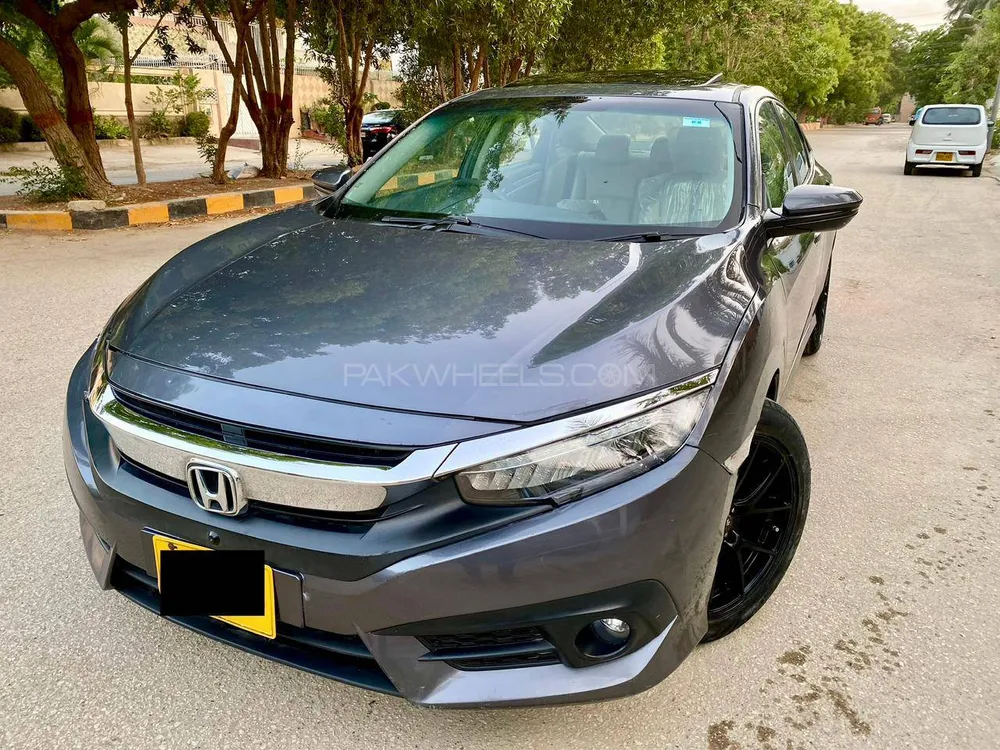 Honda Civic 2018 for Sale in Karachi Image-1