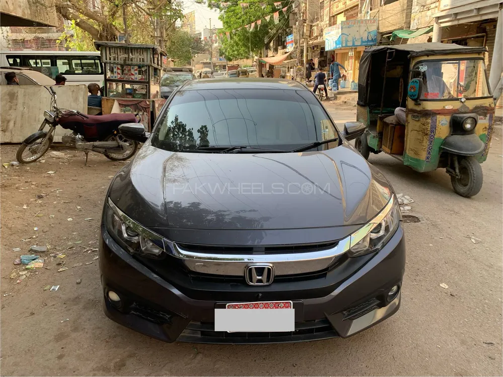 Honda Civic 2018 for Sale in Karachi Image-1