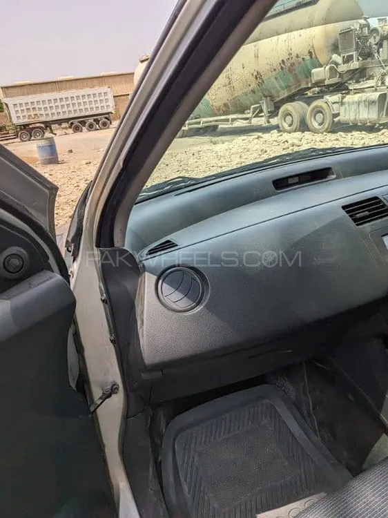 Suzuki Swift 2015 for Sale in Karachi Image-1