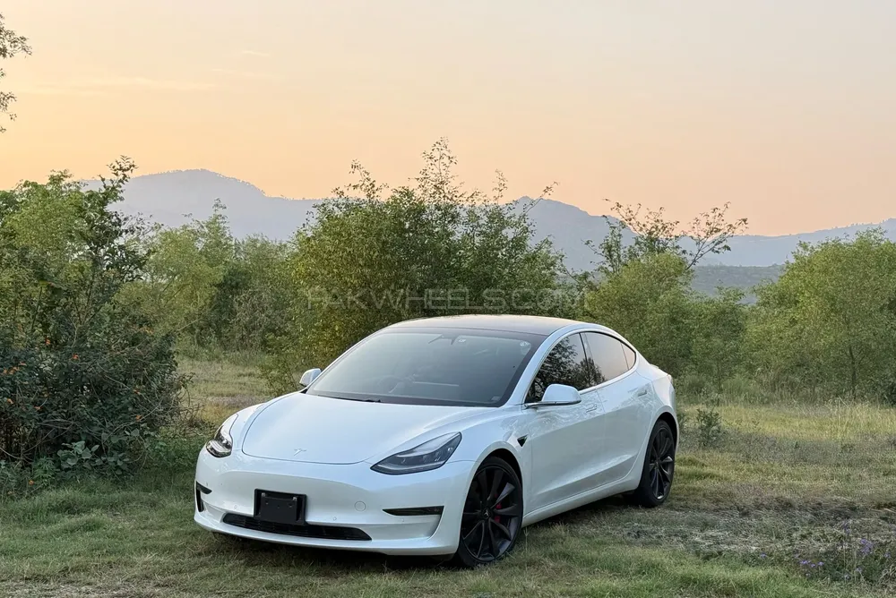 Tesla Model 3 2020 for Sale in Islamabad Image-1