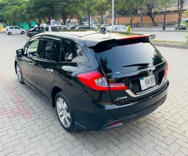 Honda Jade Hybrid X 2015 for Sale