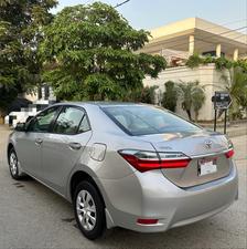 TOYOTA COROLLA GLI MANUAL 1.3 (1300cc)
Model 2019 || Registered 2019
45,000kms driven Genuine 
Toyota Authorized Dealership Maintained
Silver Color 
Right Front Fender Wheel Arch Repainted Rest 
Full Original Paint 100% Guaranteed 
Beige Interior
Manual Transmission 
Well maintained using high end products 
1st Owner
Brand New Condition 
Interior is as crispy as new 
See to believe 
READY DELIVERY 
EXCHANGE POSSIBLE WITH ANY CAR

For inspection
Available at SUPREME CARS
Plot # 151/F,Under Imam heights,Shop no.1&2, Main Khalid Bin Walid Rd, Karachi, Sindh 75400

|  Premium Cars |  Best Prices |  Optimum Performance | 
#supremecarsgang