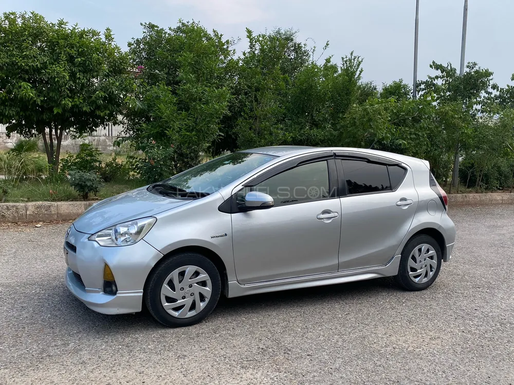 Toyota Aqua 2012 for Sale in Peshawar Image-1