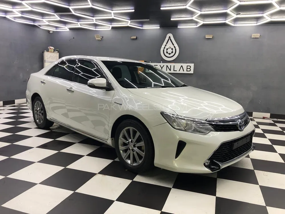 Toyota Camry 2014 for Sale in Lahore Image-1