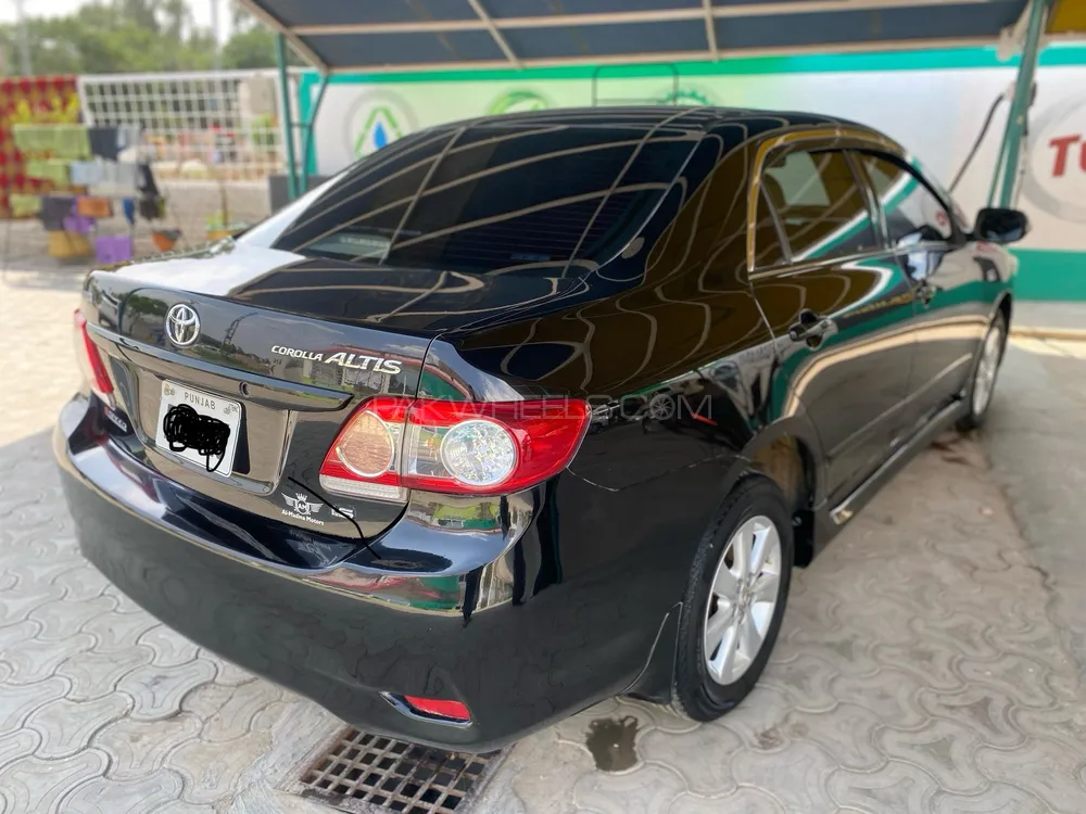 Toyota Corolla 2013 for Sale in Chakwal Image-1