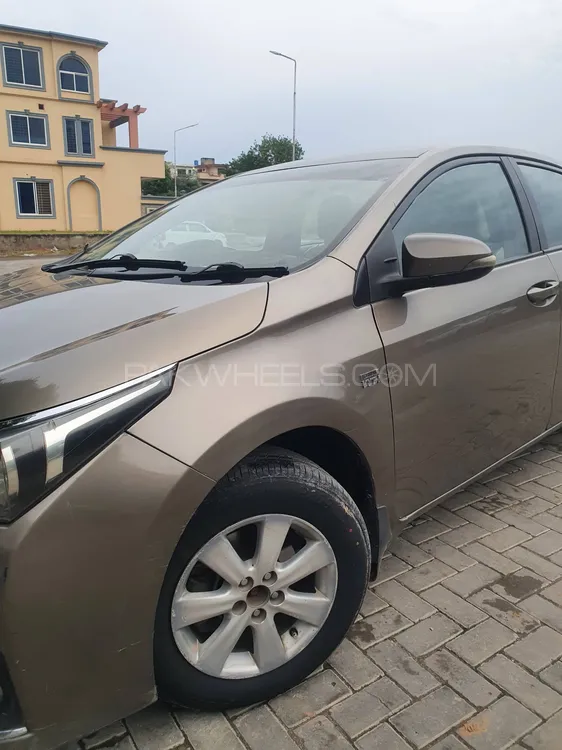 Toyota Corolla 2015 for Sale in Islamabad Image-1