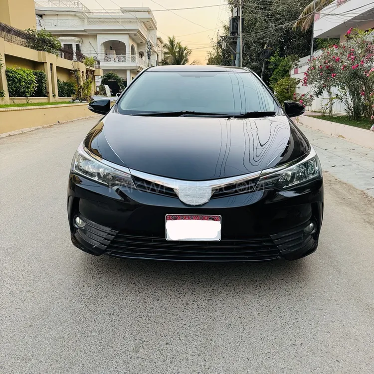 Toyota Corolla 2017 for Sale in Karachi Image-1