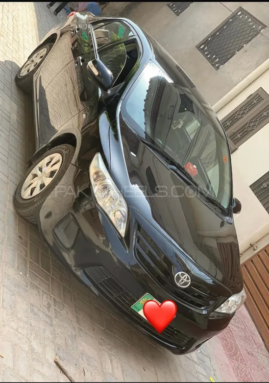 Toyota Corolla 2013 for Sale in Multan Image-1