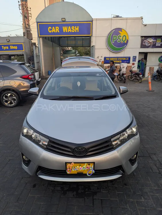 Toyota Corolla 2014 for Sale in Karachi Image-1