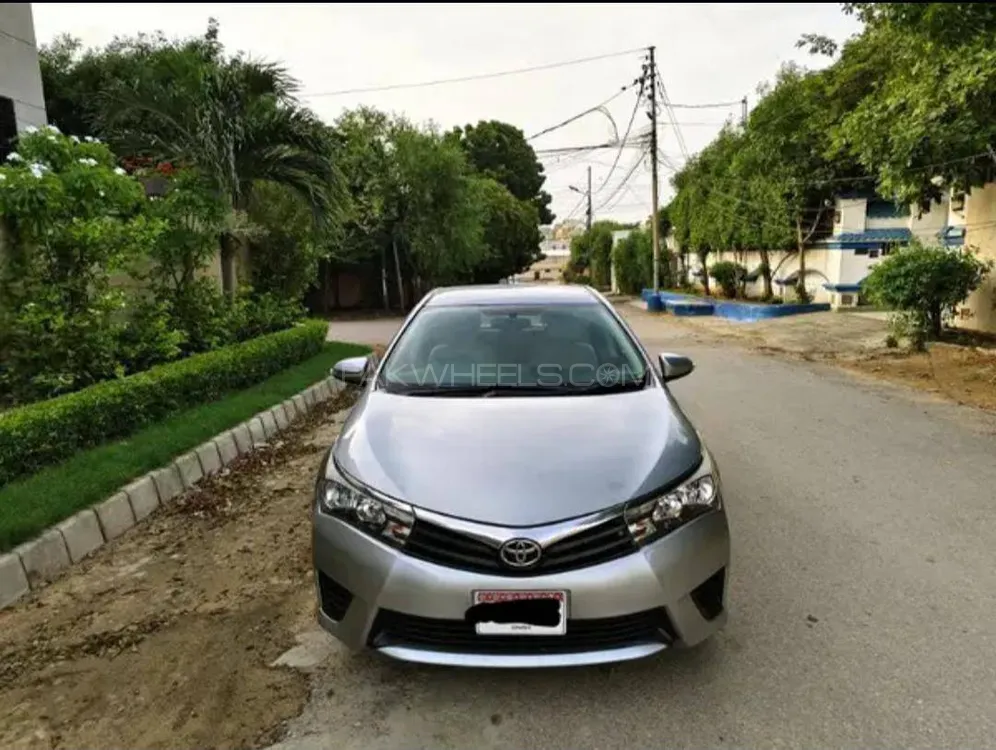 Toyota Corolla 2016 for Sale in Karachi Image-1