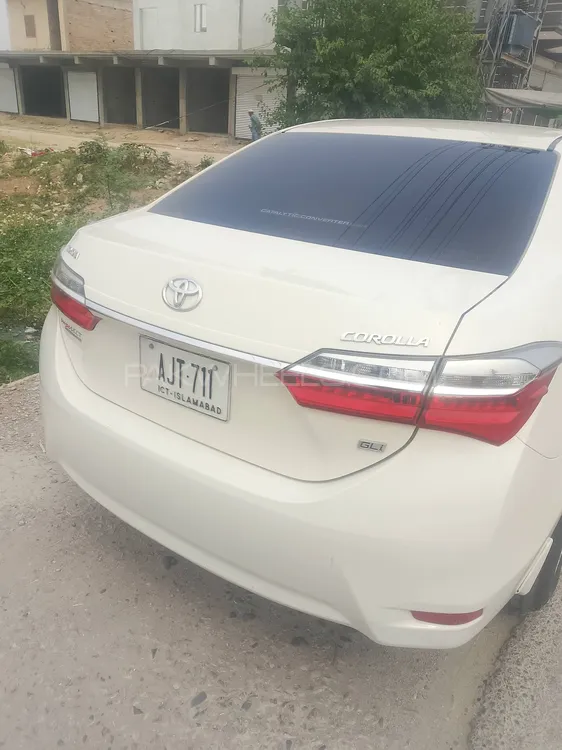 Toyota Corolla 2018 for Sale in Peshawar Image-1